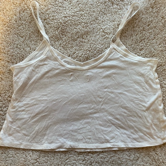 ⚡️⚡️FREE a with a purchase of $25 or more⚡️⚡️Hollister- Crop Tank Top, SIZE: XS - Picture 3 of 3